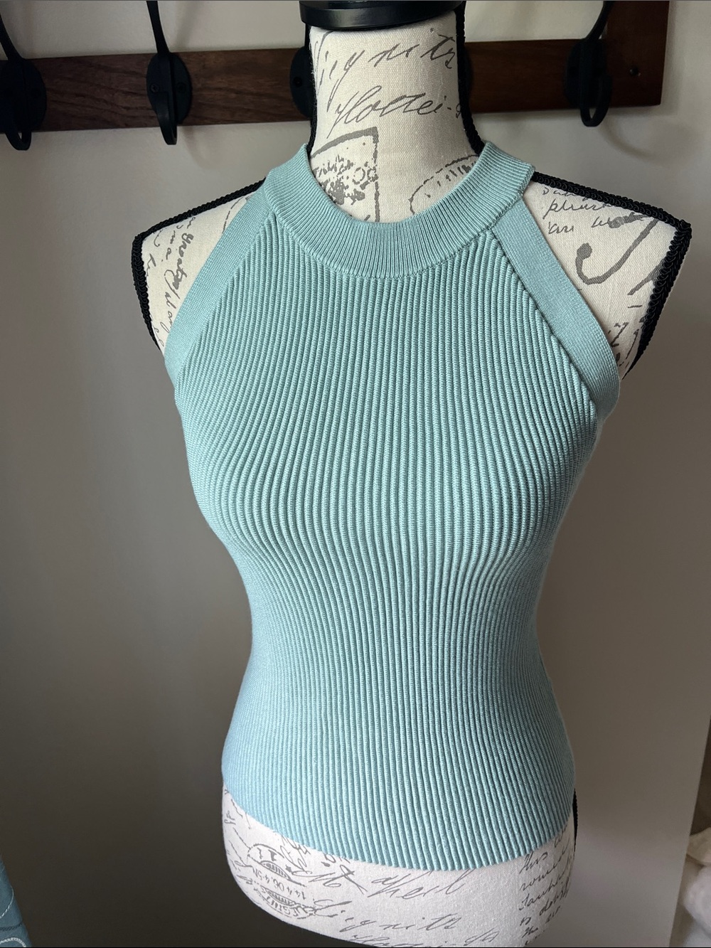 Nine West Ribbed Knit Halter Tank Top - Sage Green - NEVER WORN!